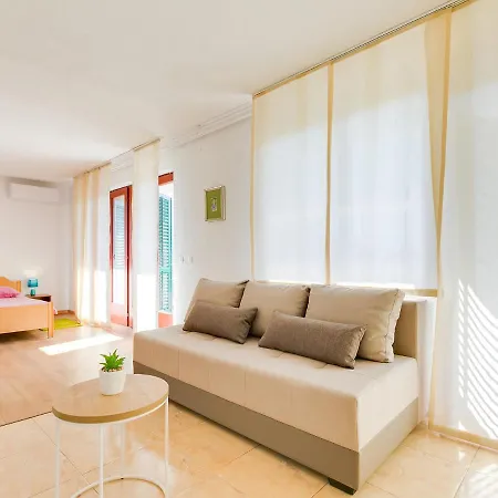 Nina Apartment