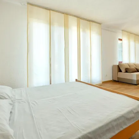 Nina Apartment *